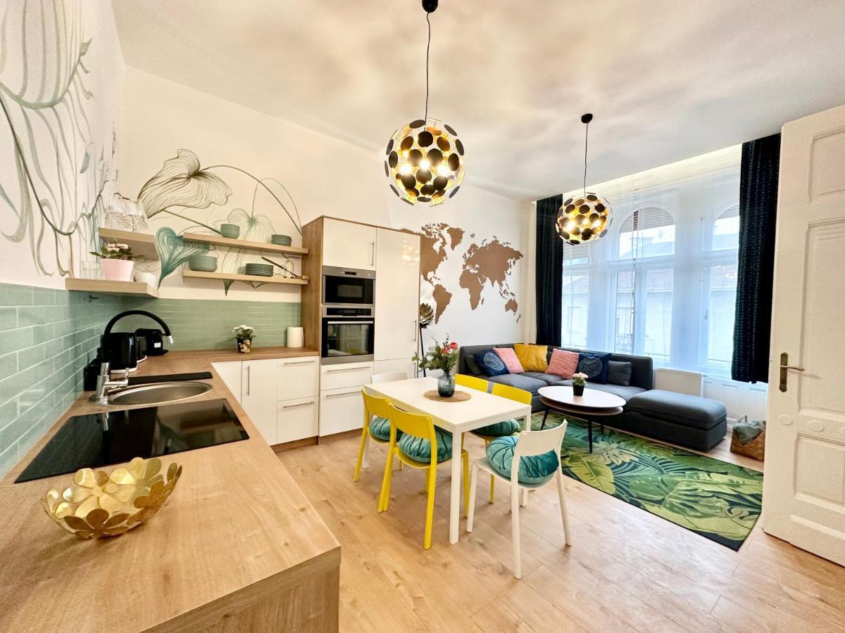 Luxory Design Apartment#Bakats#Freeparking#8Ppl Budapest Exterior foto